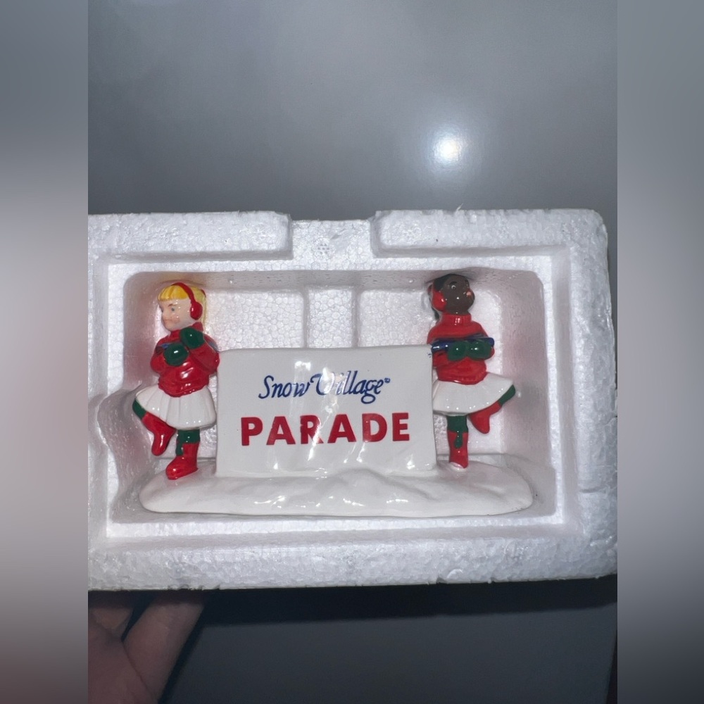 Department 56 Snow village new unboxed!